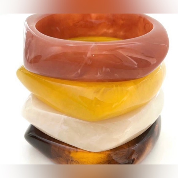 Ivory Bangle - Picture 2 of 3